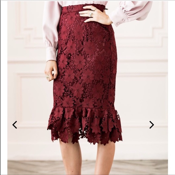 rachel parcell Dresses & Skirts - Rachel Parcell maroon midtown skirt
